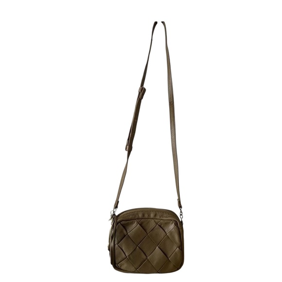 HOBO Renny Wide Weave Leather Crossbody - Picture 2 of 11